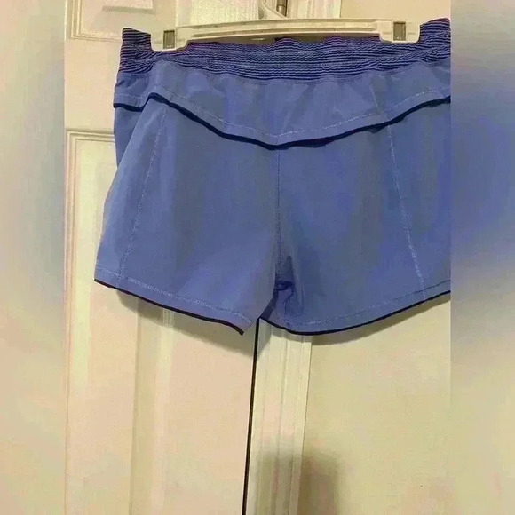 Lululemon Free Reign Short, size 8, color Lullaby Blue Black, Inseam 3.5” - Picture 6 of 16